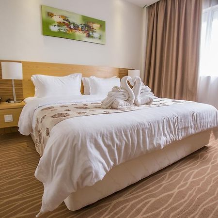 Vip Hotel Сегамат Экстерьер фото