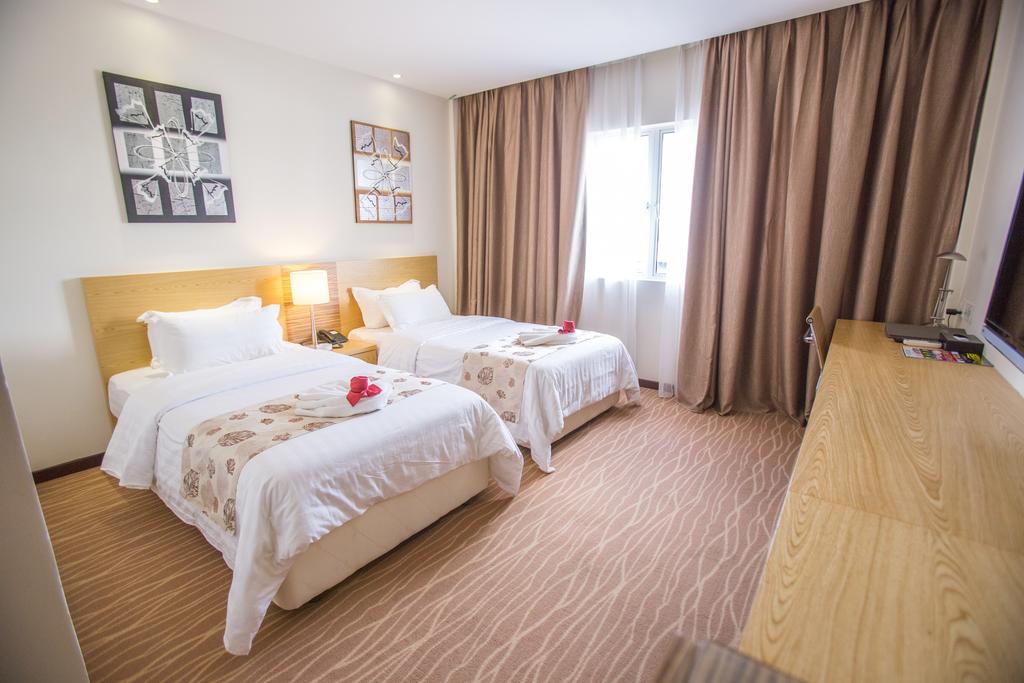 Vip Hotel Сегамат Экстерьер фото